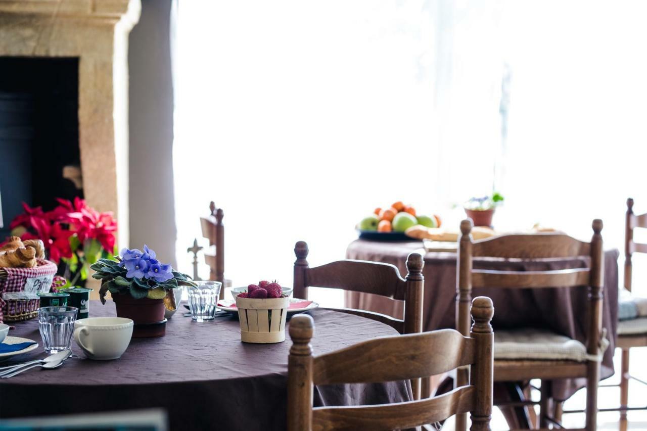 Domaine Rouge-Bleu Bed & Breakfast Sainte-Cécile-les-Vignes Dış mekan fotoğraf